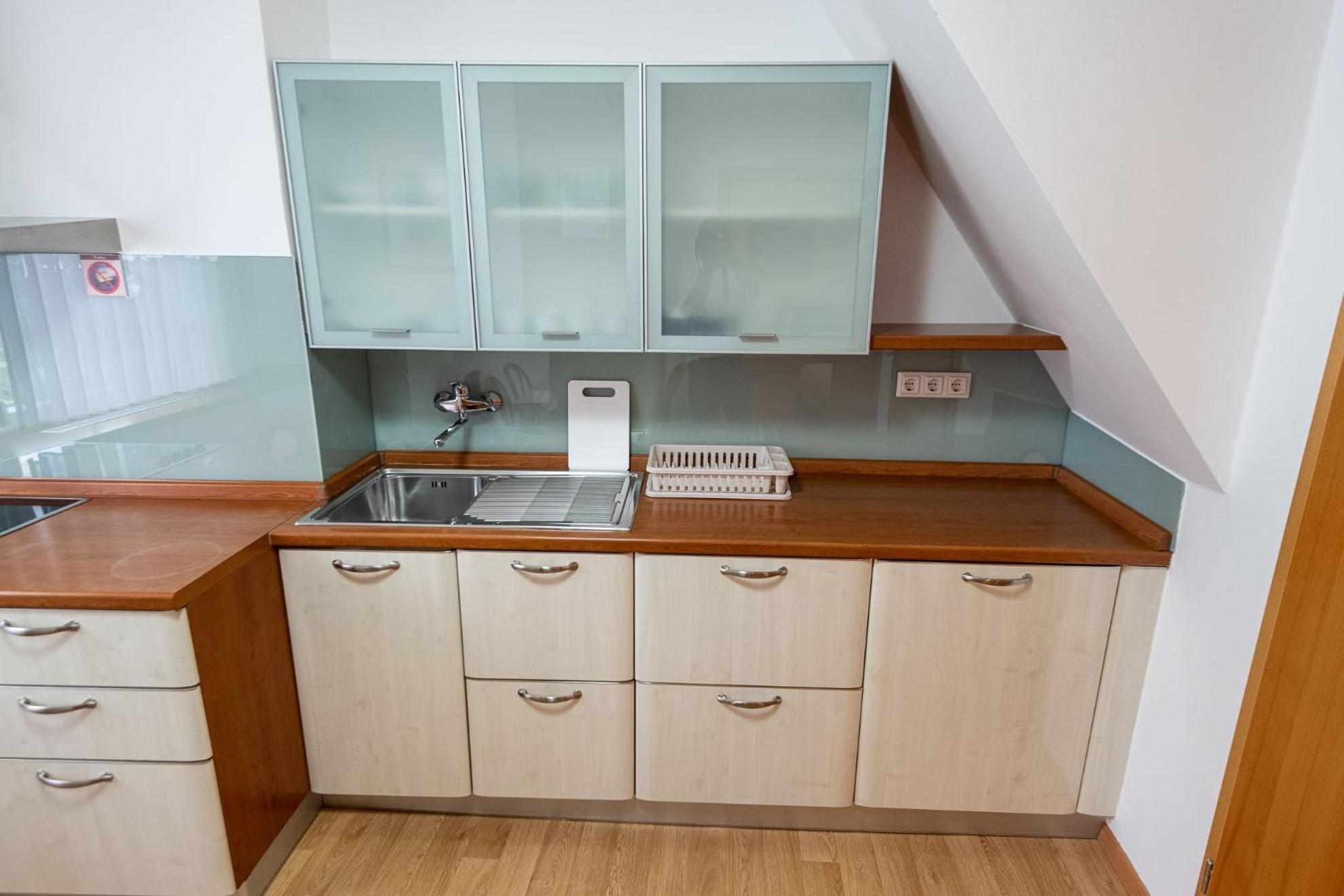 Apartmaji In Sobe Ramar Straza Exterior photo