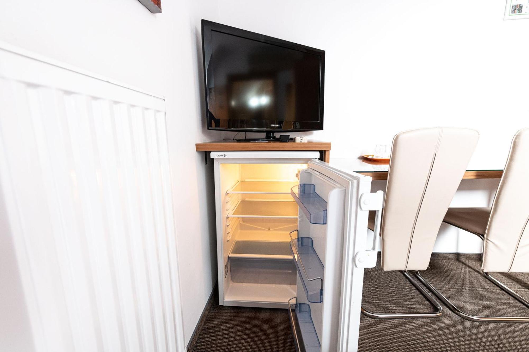 Apartmaji In Sobe Ramar Straza Exterior photo