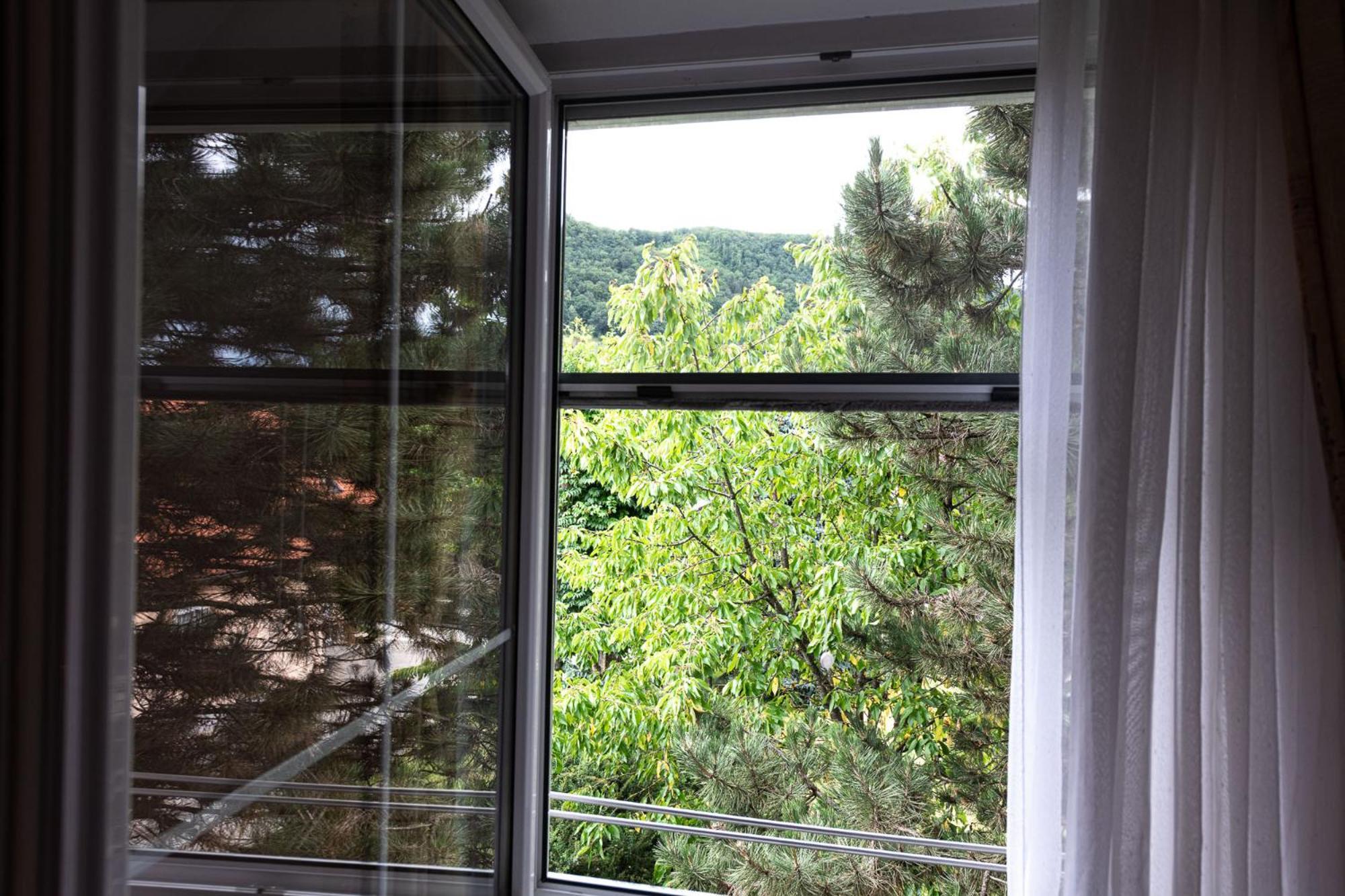 Apartmaji In Sobe Ramar Straza Exterior photo